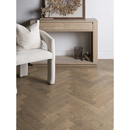 Goodrich Amaretti Oak herringbone flooring in a living room