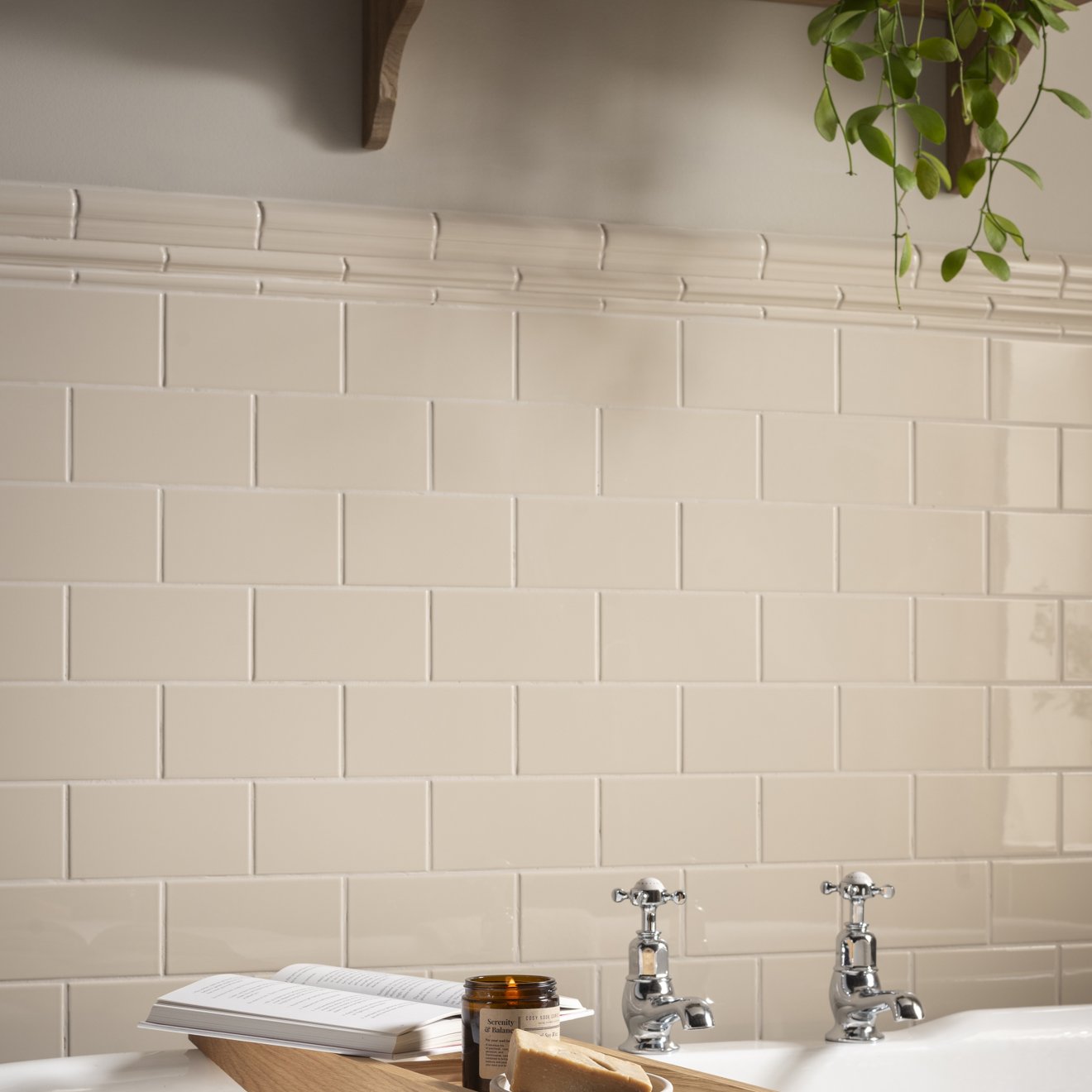 Ivory Astragal Moulding Ceramic Wall Tile 152x21mm