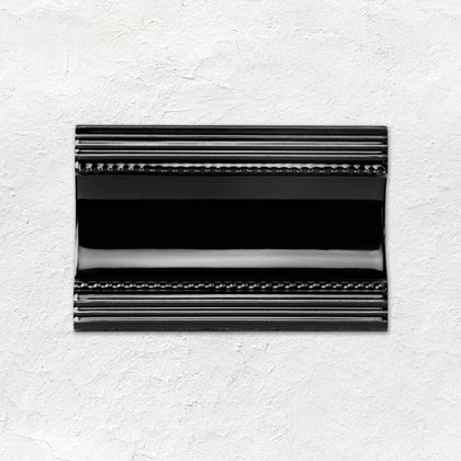 Jet Black Plain Cornice