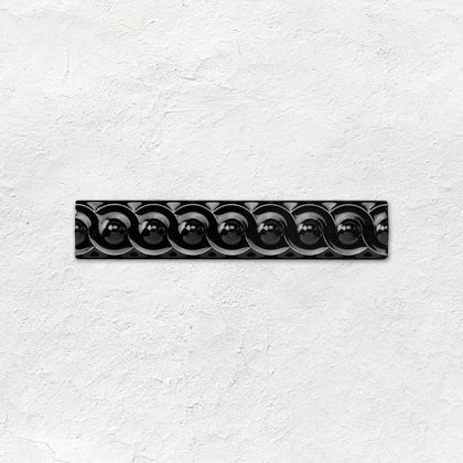 Jet Black Scroll Moulding