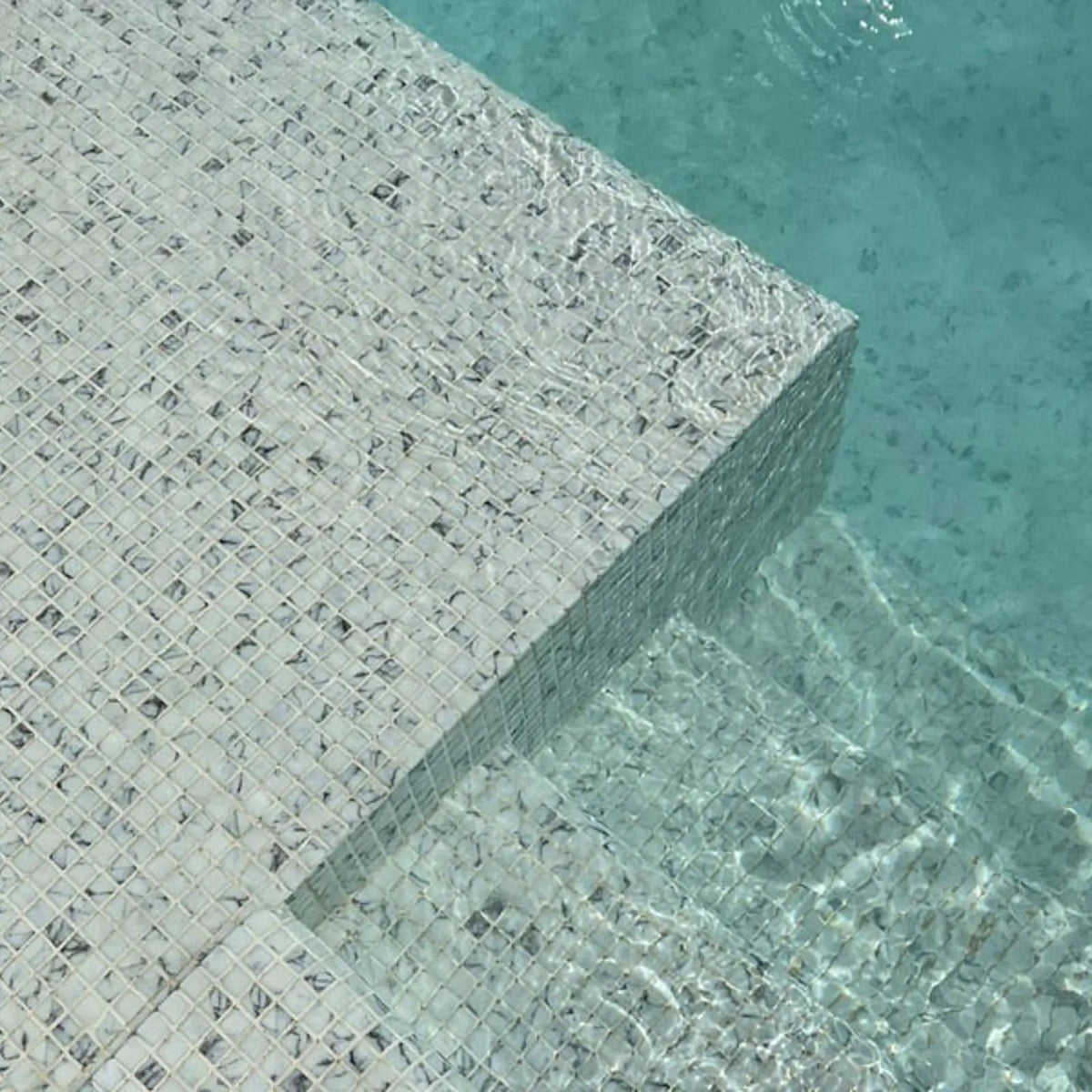 Karma Calacatta 33.3 x 33.3cm glass mosaic face