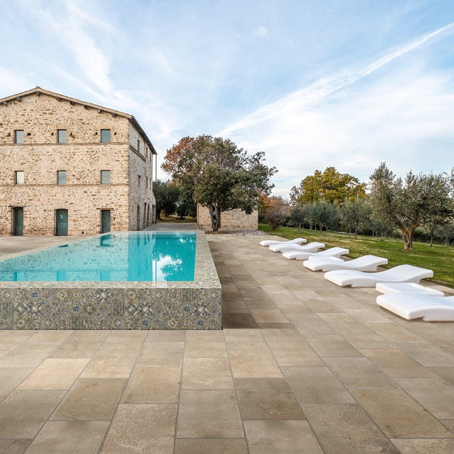 Lapicida Tiles