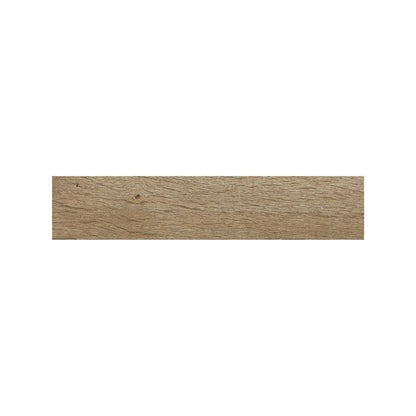 Lyndhurst Chestnut parquet floor in a hallway showing tonal shade variation