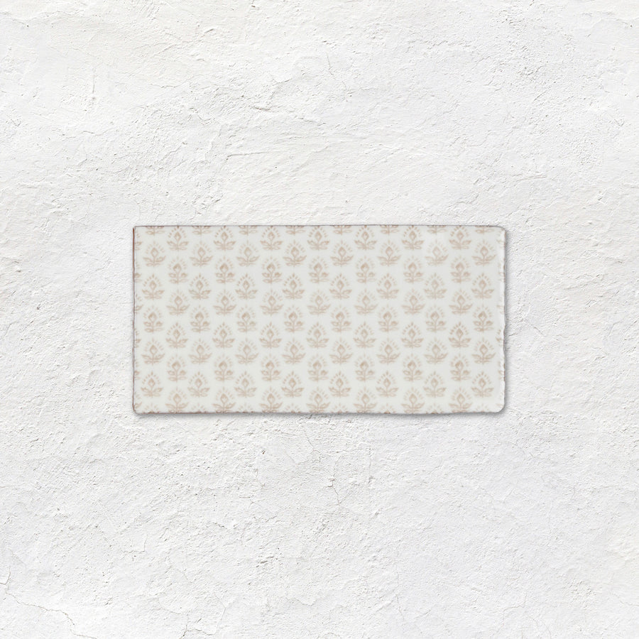 Picot Decorative Brick Tile Soft Taupe On Papyrus – detail view 2