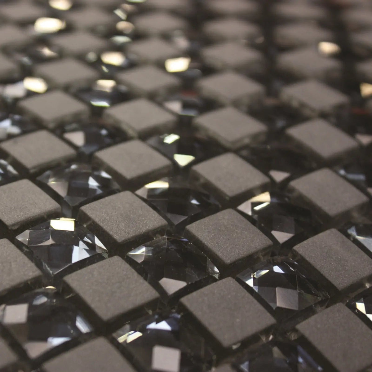 Spectrum Moonlight 31.6 x 31.6cm glass mosaic tile close up detail