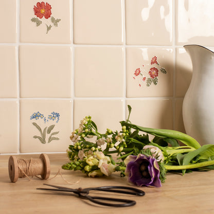 Tubelined Floral Collection Sea Bindweed Wall Tile – thumbnail 3