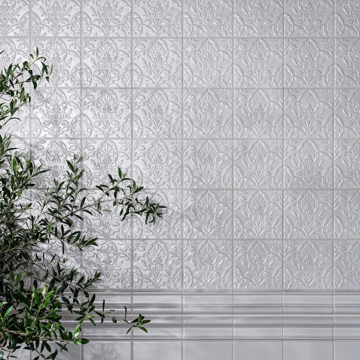 Victorian Style Hampton Court Vines Cotton White Gloss Ceramic Wall Tile