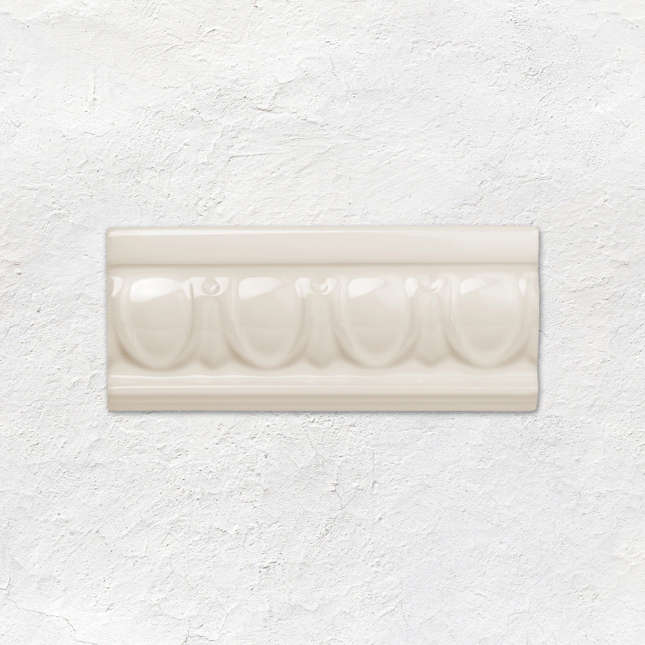 Vintage White Egg & Dart Moulding Ceramic Wall Tile 152x65mm