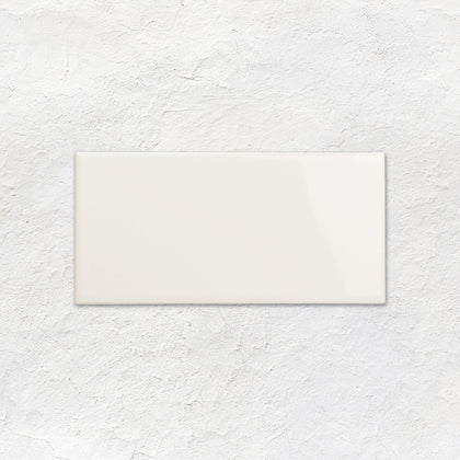 Vintage White Rounded Edge Short