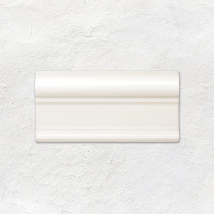 Vintage White Victoria Moulding