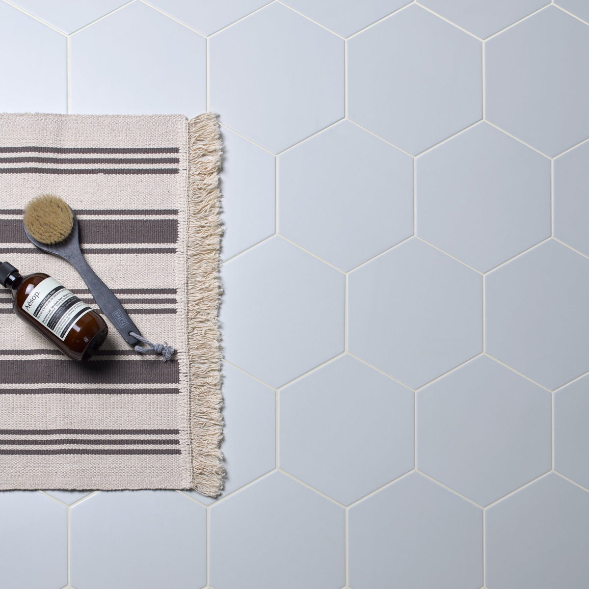 Ca'Pietra Resin-Cement Grout colour Warm White, No.02, by Kerakoll