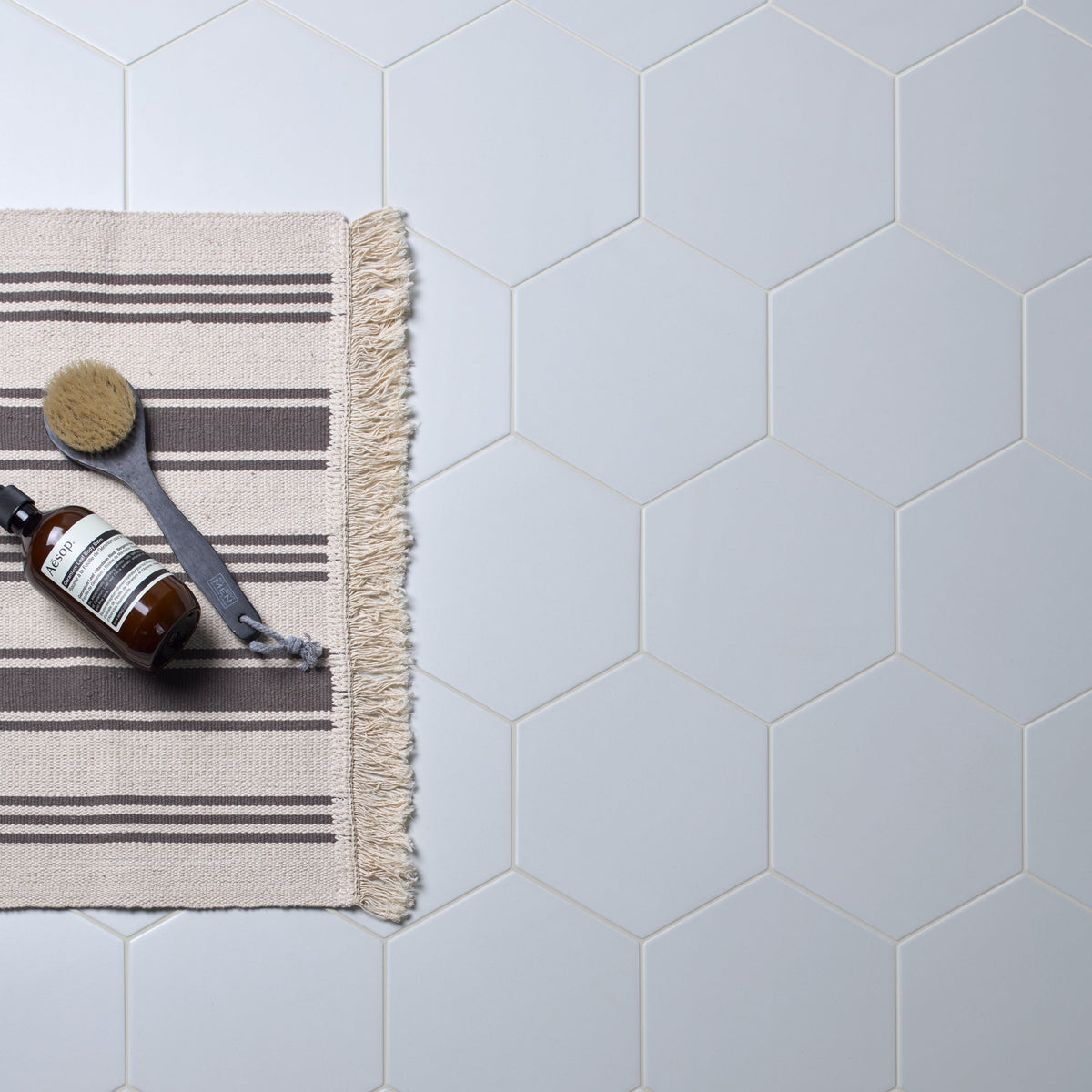 Ca'Pietra Resin-Cement Grout colour Off White, No.04, by Kerakoll