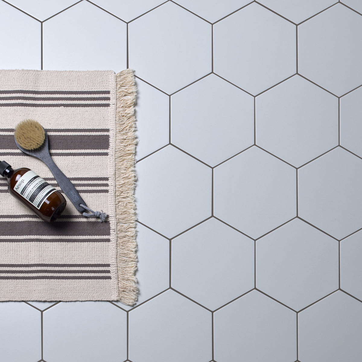 Ca'Pietra Resin-Cement Grout in Tabac, shade No.46, a matt Kerakoll Fugabella grout for interior and exterior tile joints
