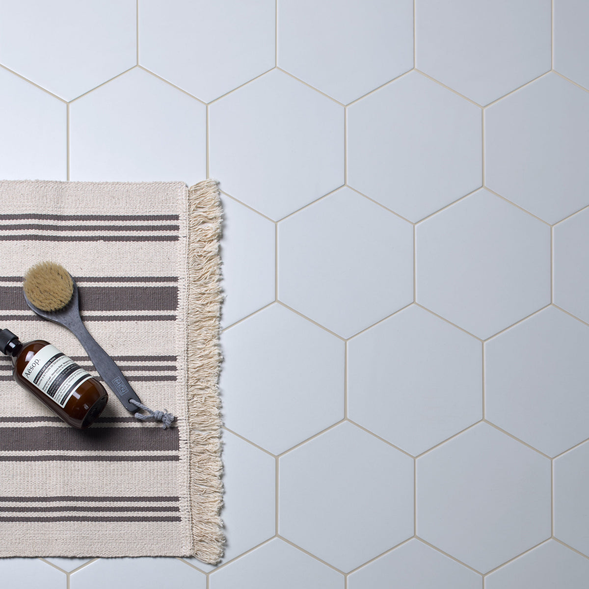 Ca'Pietra Resin-Cement Grout colour Champagne, No.43, by Kerakoll