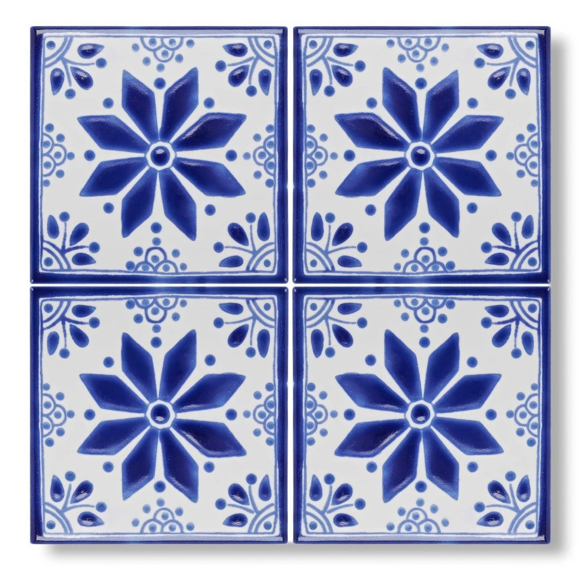 Set of four 10x10cm Acapulco Zenil ceramic tiles with traditional blue and white floral design