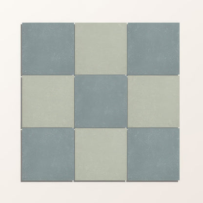 Adventuras Blue Field Porcelain