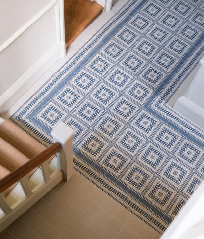 Adventuras Navy Field Porcelain