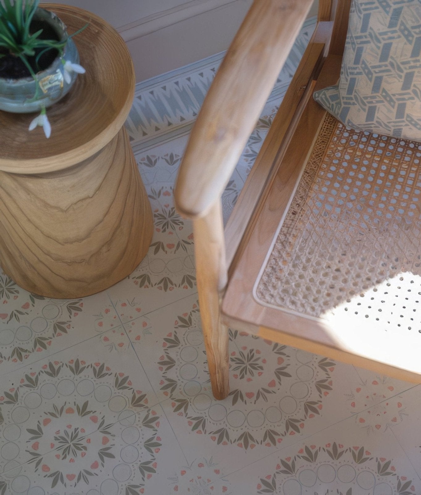 Adventuras Palma Olive Porcelain