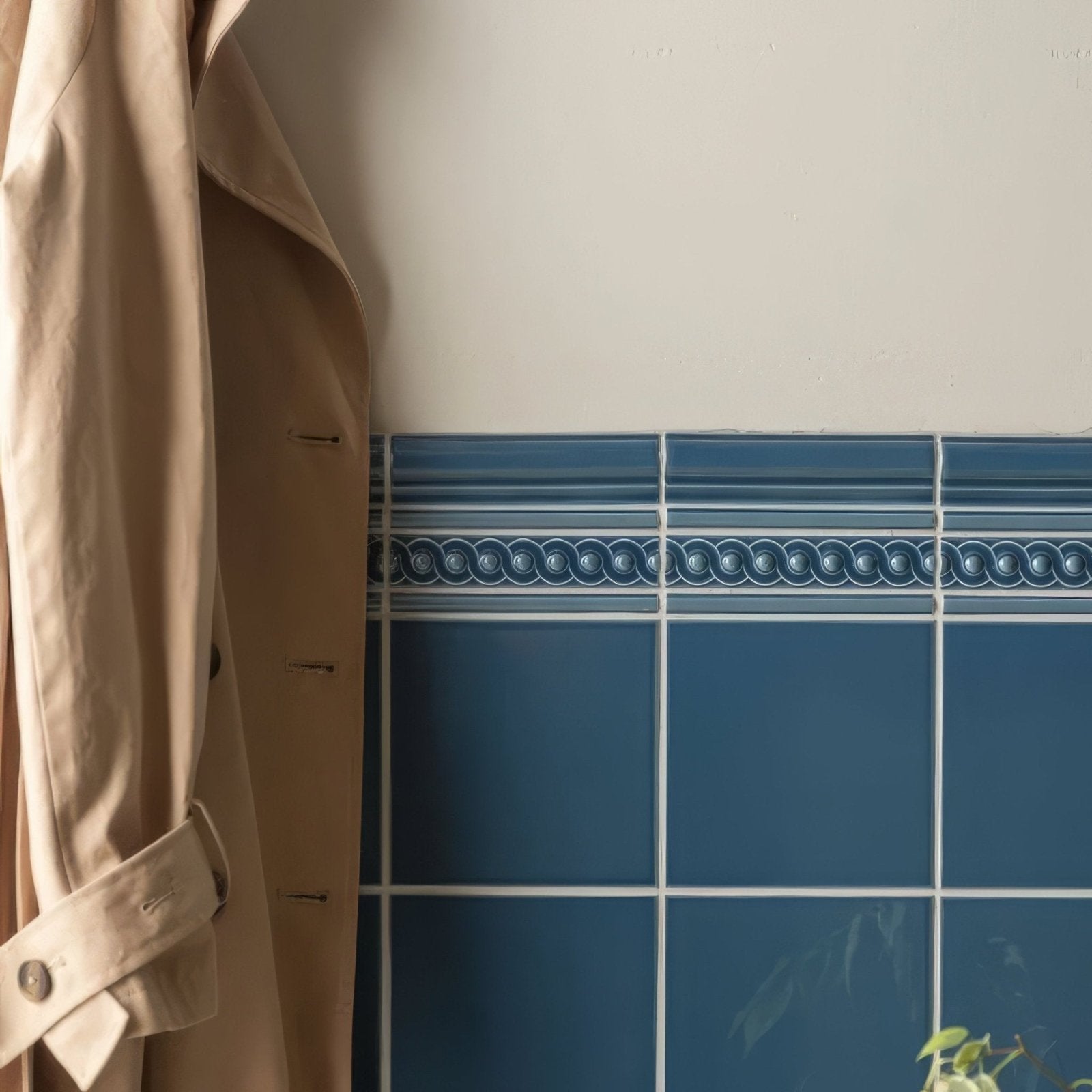 Blue ceramic tile baroque blue omega moulding with decorative wavy border pattern for interior design use