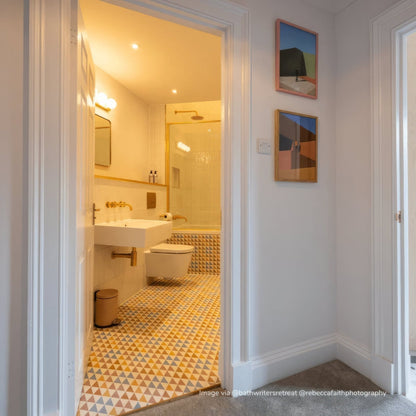 Bert & May Soho Majadas Porcelain