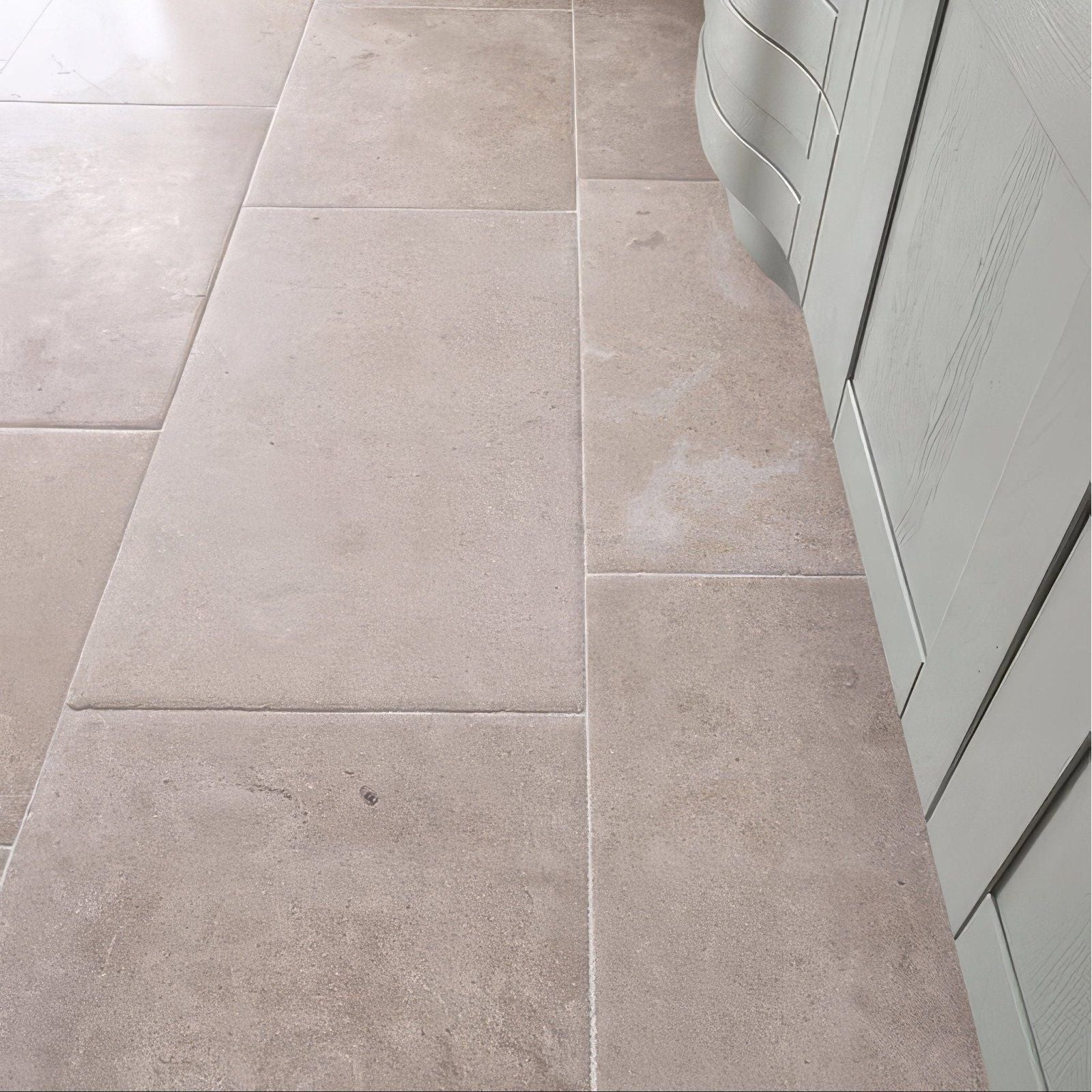 Buscot Limestone Distressed Finish
