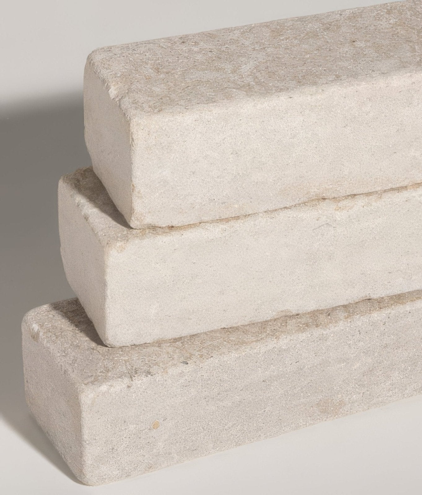 Buscot Limestone Tumbled & Etched Klinkers