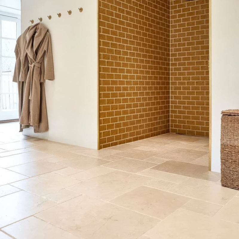 Cathedral Classic 40 x 60cm