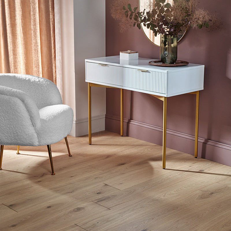 Chepstow Flaxen Oak oak wood-effect flooring