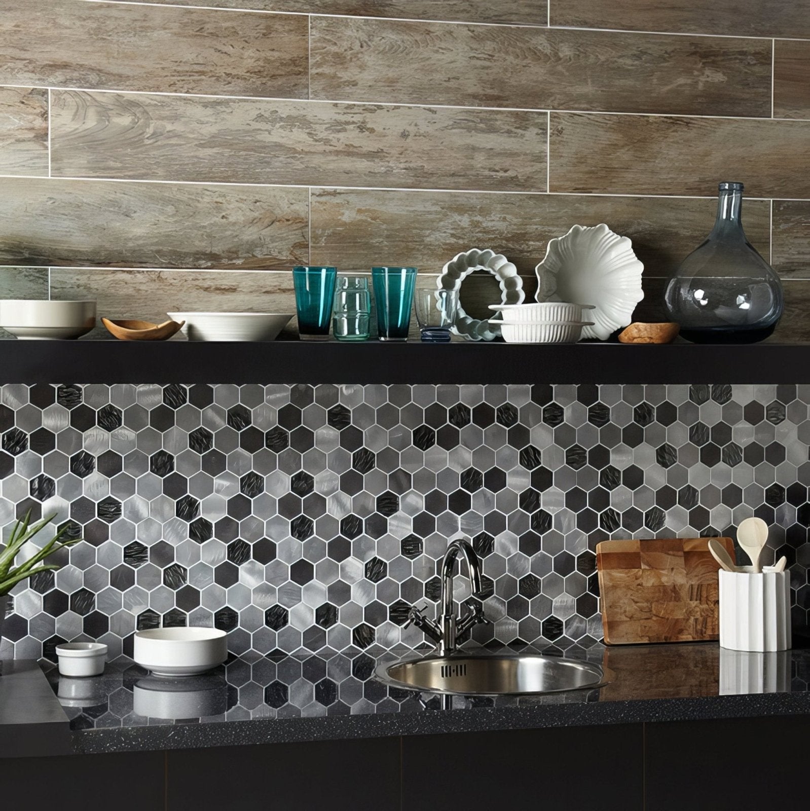 Colby Black Mix Glass & Metal Hexagon Mosaic