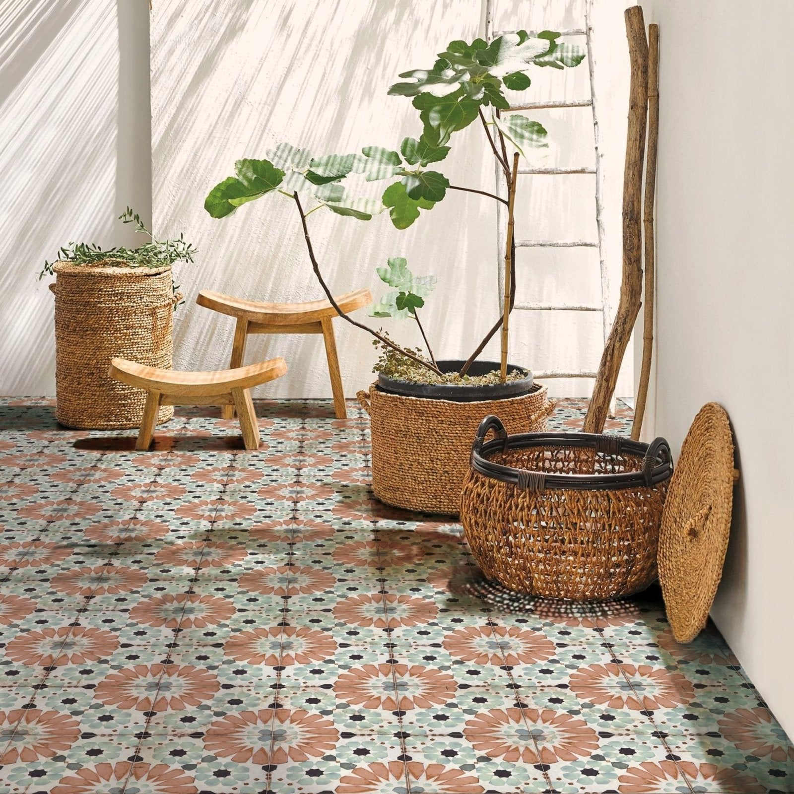 Cordoba Petalo 20 x 20cm geometric patterned tile