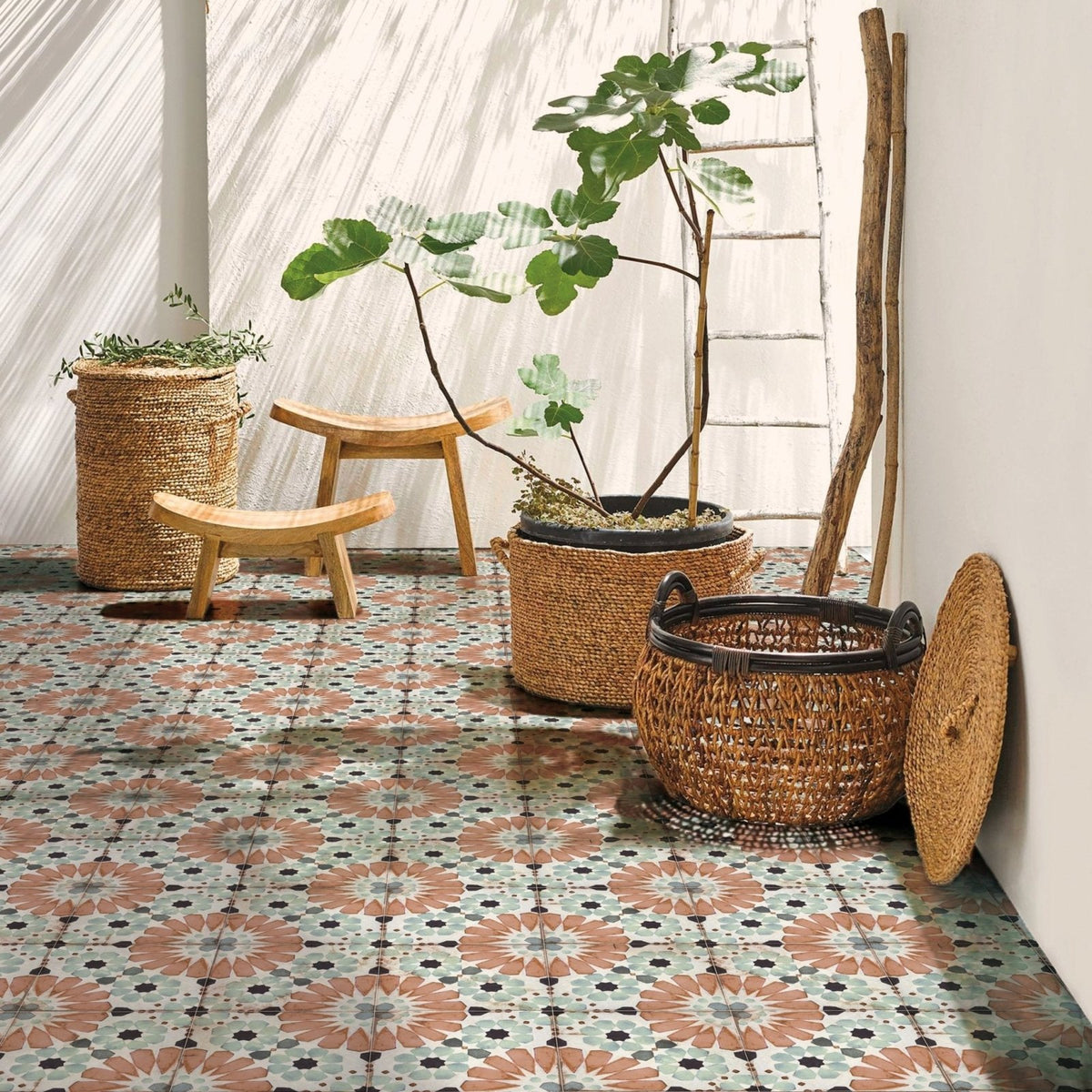 Cordoba Petalo 20 x 20cm geometric patterned tile