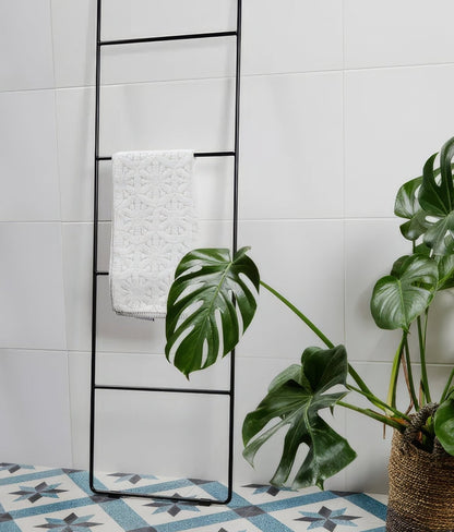 Delicate Wall Ceramic 33.3 x 55cm