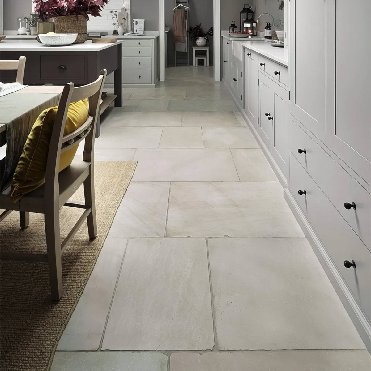 Dorchester Sandstone Tumbled Finish – close-up surface detail