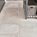 Dorchester Sandstone Tumbled Finish – sandstone tile pattern detail