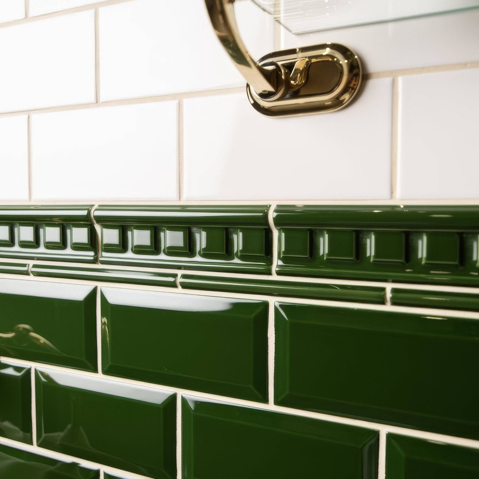 Deep green edwardian green metro bevelled rectangular subway tiles with white grout and decorative border tile