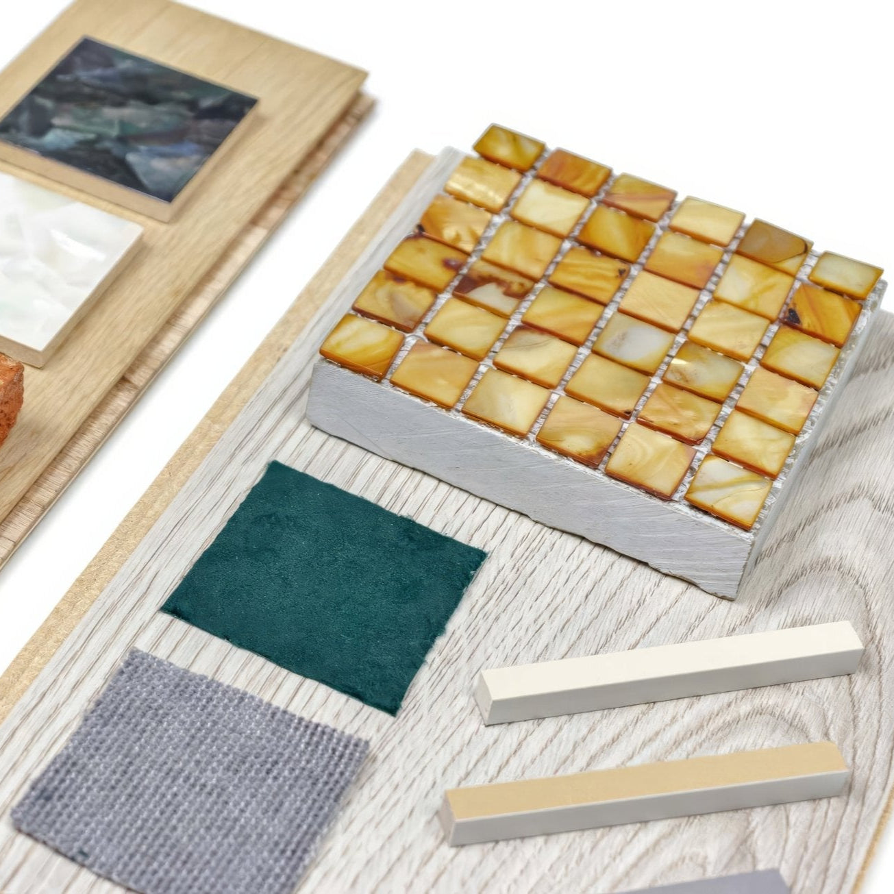 Emerald Gold 25mm Square