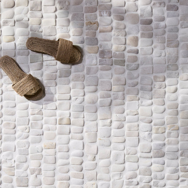 Cobble Mosaic Strip Chalk Wall & Floor Tile