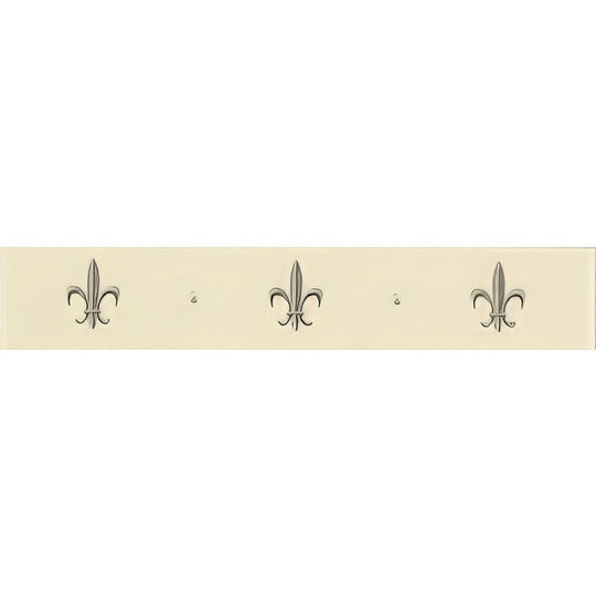 Fleur de Lis Border Platinum on County White