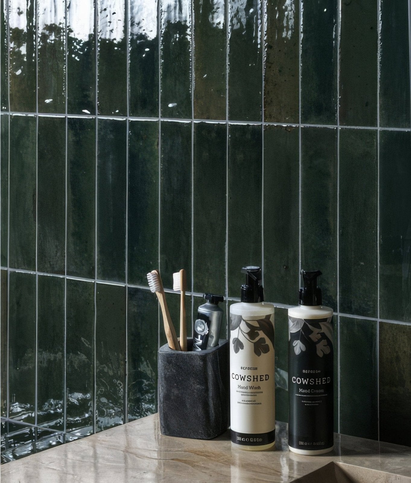 Foundry Novo Porcelain Alligator Green