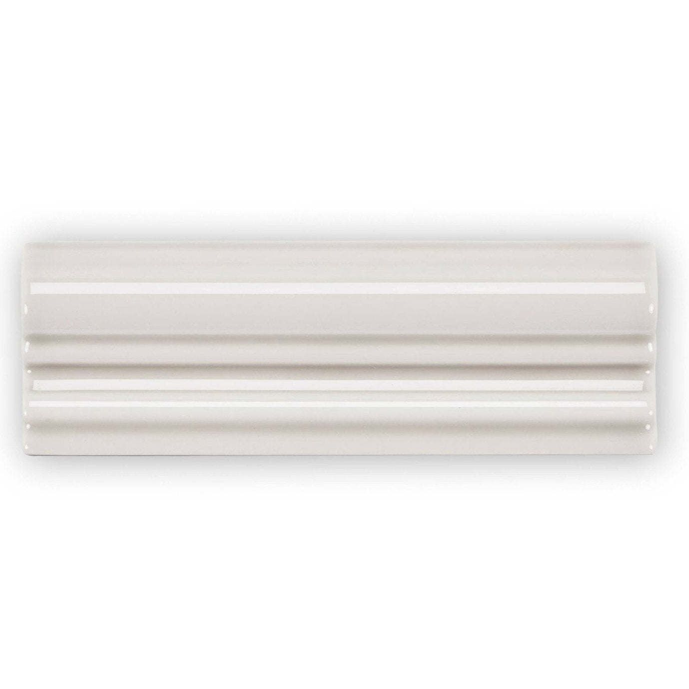 Cream-colored glossy ceramic dado tile giralda cascara with three horizontal ridges for wall decoration
