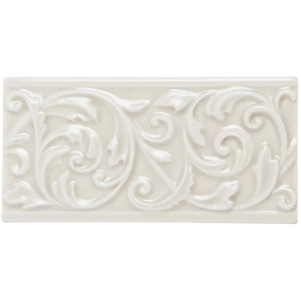 Moulding Hadleigh
