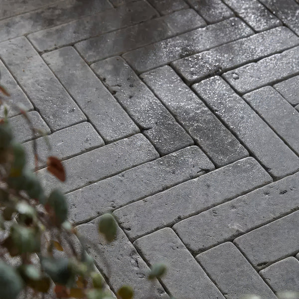 Hazlebury Limestone Tumbled & Etched Klinkers
