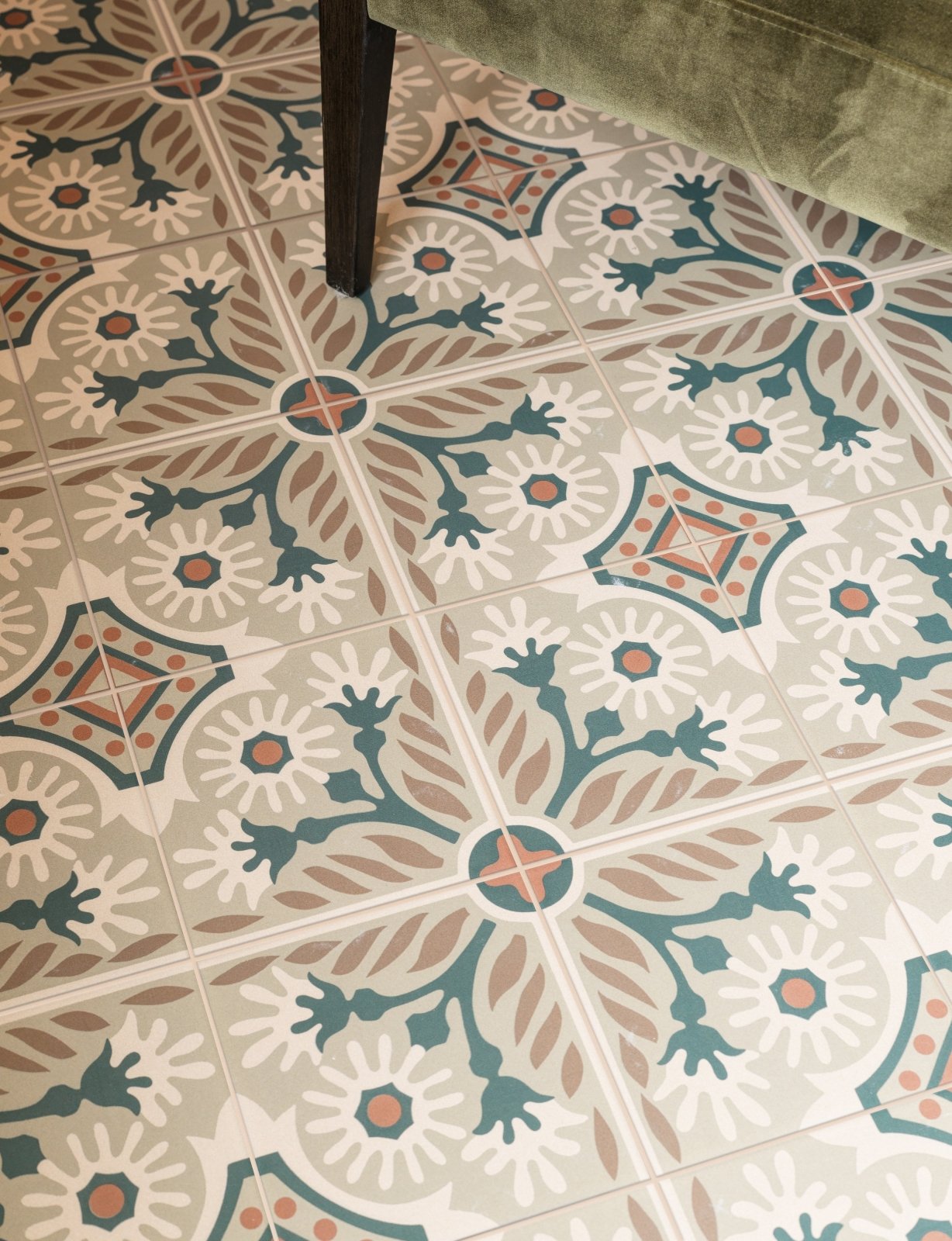 Indirah Porcelain Mocha 20 x 20cm