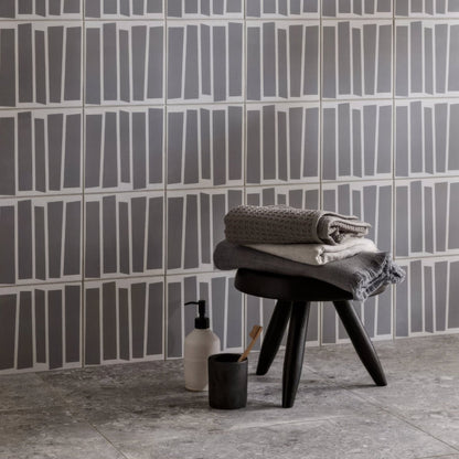 Kelly Hoppen Strip Black And White