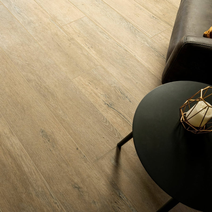 Lenke Taupe Wood Effect Tiles – detail view 2