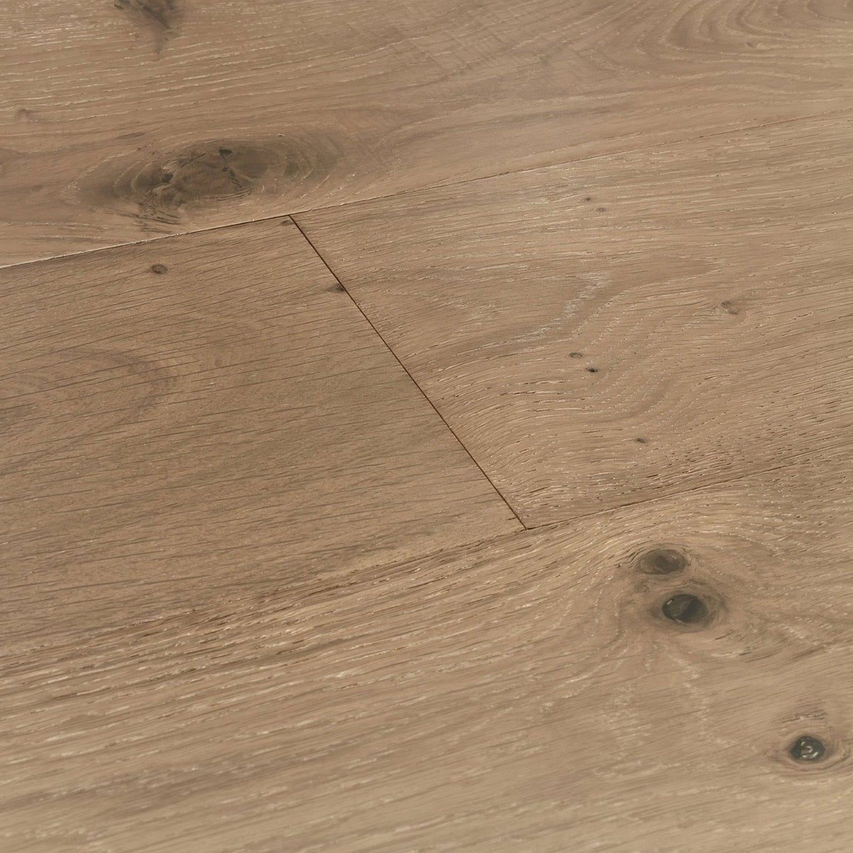 Lynton chiffon oak light oak hardwood floor planks with natural wood grain and visible knots