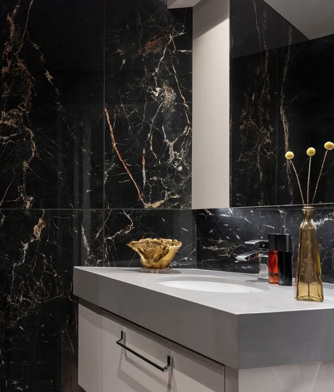 Marble Luxe Porcelain Laurant