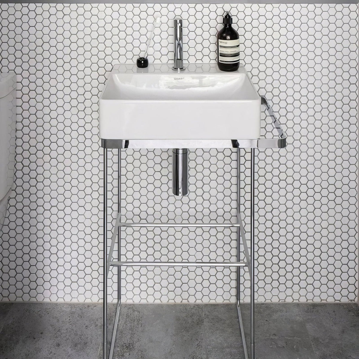 Mono Hex Porcelain Mosaic Blanc – detail view 2
