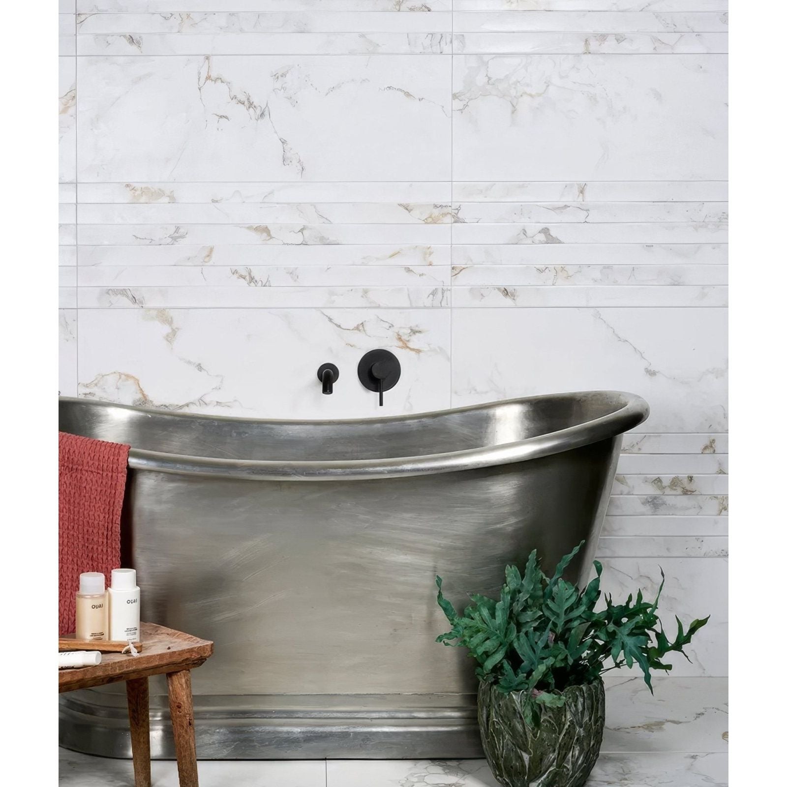 Muscat Wall Ceramic Song Decor in a bathroom setting (2)