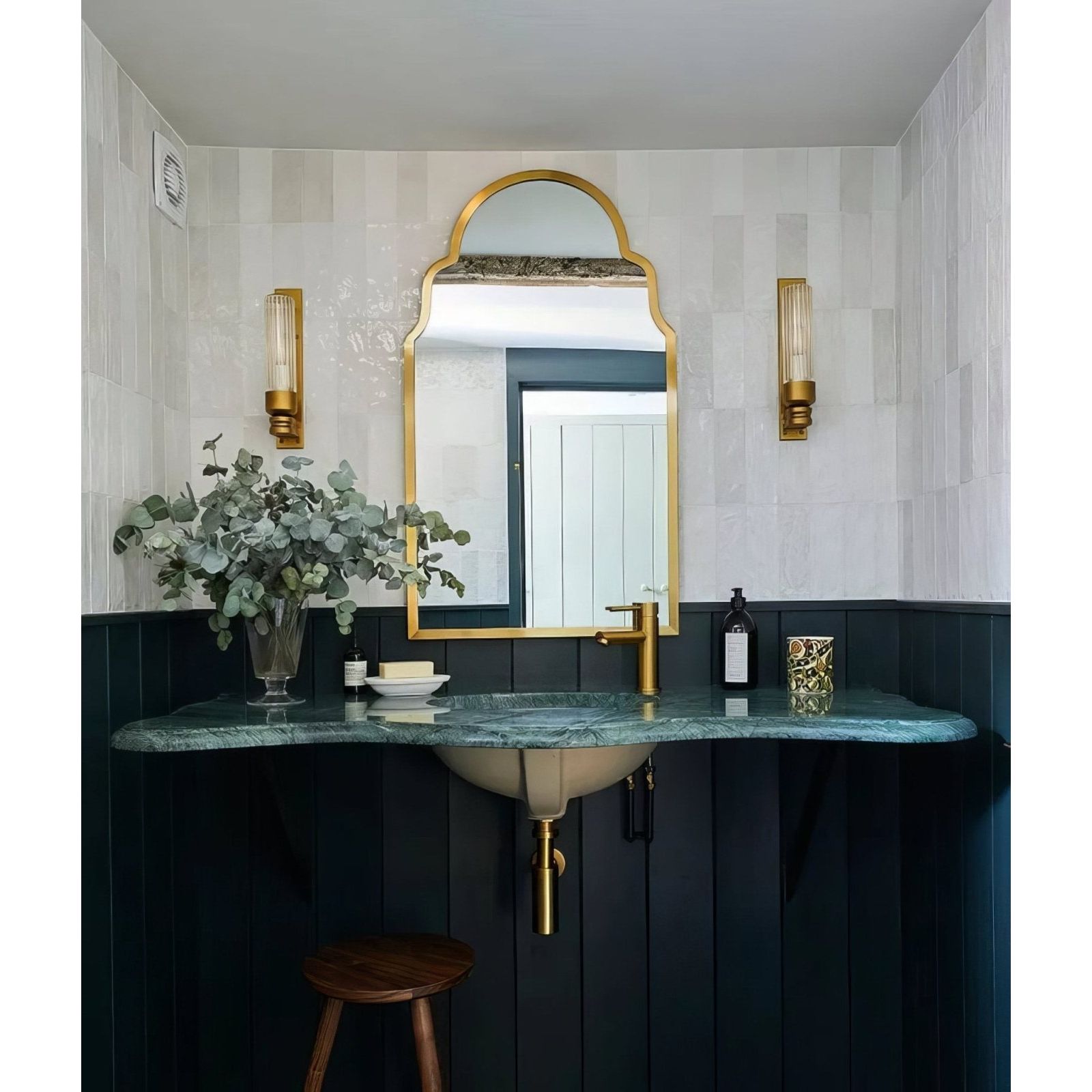 Oasis Ceramic White Gloss